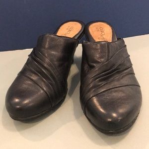 Eurosoft Black Clogs